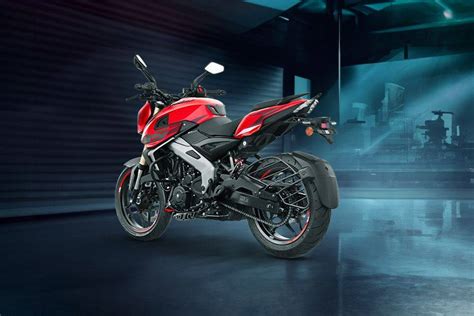 Bajaj Pulsar NS400Z Price, Images, colours, Mileage & Reviews.